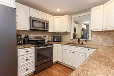 11 Village Green Dr #B, Bourne, MA 02562 - Photo 11