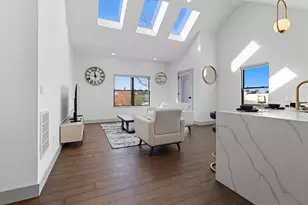 127 E Cottage St, Boston, MA 02125 - Photo 15