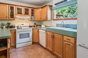 189 Maple Ave, Rutland, MA 01543 - Photo 5