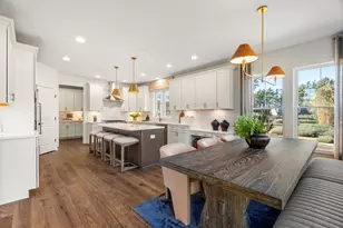 24 Lloyd Cir, Norton, MA 02766 - Photo 9