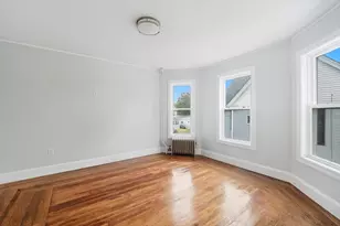 268-270 Sargeant St, Holyoke, MA 01040 - Photo 7