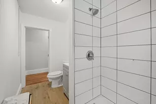 268-270 Sargeant St, Holyoke, MA 01040 - Photo 9