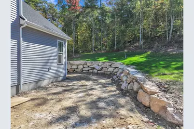 18 Lakeshore Drive, Douglas, MA 01516 - Photo 11