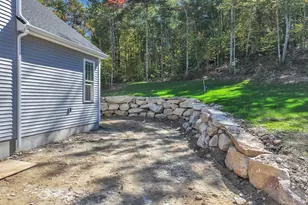 18 Lakeshore Dr, Douglas, MA 01516 - Photo 11