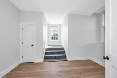 241 W Sixth #102, Lowell, MA 01850 - Photo 9