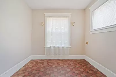 15 Chapman Ave, Holyoke, MA 01040 - Photo 21