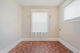 15 Chapman Ave, Holyoke, MA 01040 - Photo 21