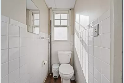 15 Chapman Ave, Holyoke, MA 01040 - Photo 13