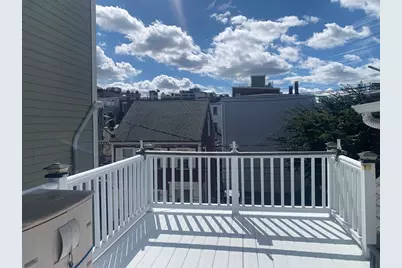 15 Russell St, Boston, MA 02129 - Photo 7