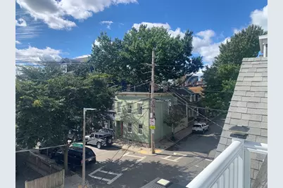 15 Russell St, Boston, MA 02129 - Photo 11