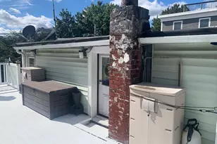15 Russell St, Boston, MA 02129 - Photo 9