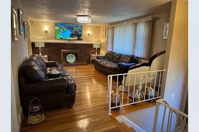 223 Robert Rd, Dedham, MA 02026 - Photo 3