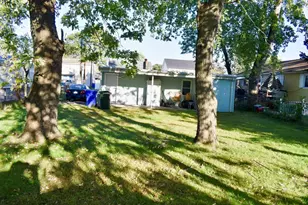 34 Wallace St, Springfield, MA 01119 - Photo 9