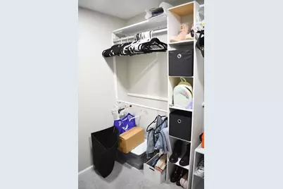 34 Wallace St, Springfield, MA 01119 - Photo 23