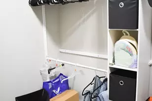 34 Wallace St, Springfield, MA 01119 - Photo 23