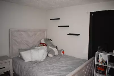 34 Wallace St, Springfield, MA 01119 - Photo 17