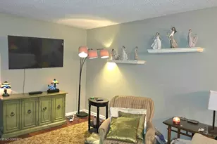 61 Southview Dr, Southwick, MA 01077 - Photo 9