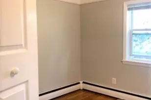 10 Fourth St Pl, Cambridge, MA 02141 - Photo 5