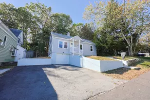 37 Maplewood Ave, Methuen, MA 01844 - Photo 3