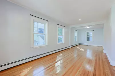 37 Maplewood Ave, Methuen, MA 01844 - Photo 5