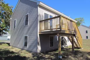 15 Wilson Ave, Athol, MA 01331 - Photo 9