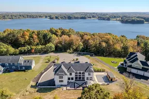 19 Bridle Spur Ln, Danvers, MA 01923 - Photo 41