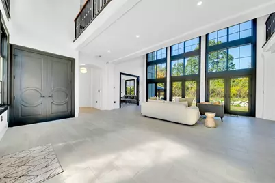 19 Bridle Spur Ln, Danvers, MA 01923 - Photo 3