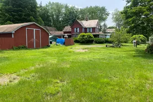 70 S Maple St, Westfield, MA 01085 - Photo 5