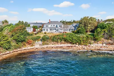 40 Point Rd, Falmouth, MA 02556 - Photo 1