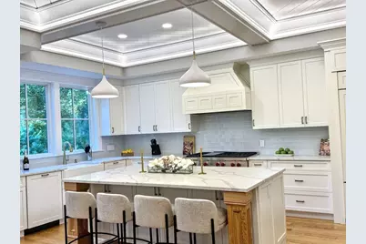 18 Sprague Rd, Wellesley, MA 02481 - Photo 3