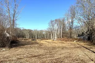 1261 G A R Hwy, Swansea, MA 02777 - Photo 3