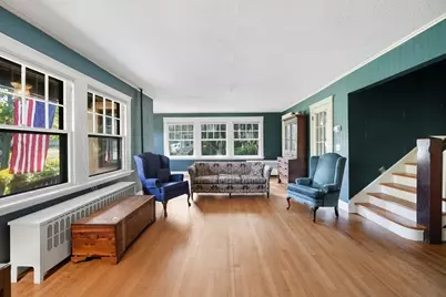 31 Wellesley Rd, Holyoke, MA 01040 - Photo 5