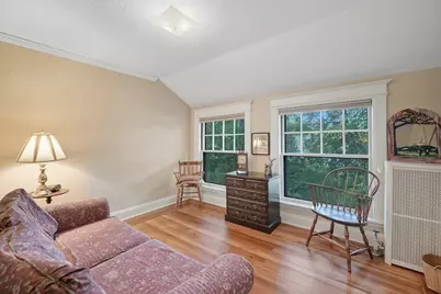 31 Wellesley Rd, Holyoke, MA 01040 - Photo 23