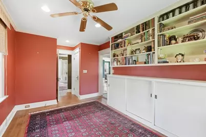 31 Wellesley Rd, Holyoke, MA 01040 - Photo 11