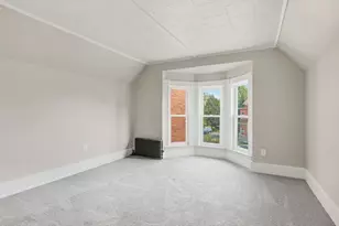 49 Linden St, Holyoke, MA 01040 - Photo 19