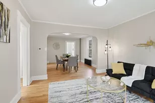 49 Linden St, Holyoke, MA 01040 - Photo 11