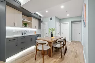 71 Greenough St, Brookline, MA 02445 - Photo 9