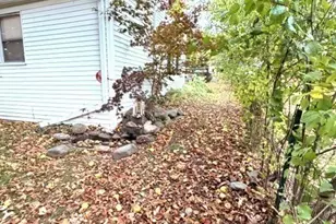 108R Pratt St, Fitchburg, MA 01420 - Photo 5