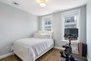 71 Willow Ct, Boston, MA 02125 - Photo 9