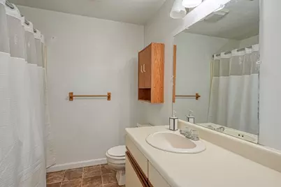 17 Fernwood Dr #D, Leominster, MA 01453 - Photo 13