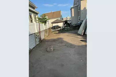 6 Minot Street #6, Lynn, MA 01905 - Photo 3