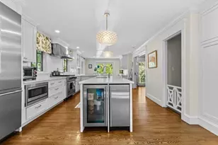 25 Forest St, Manchester by the Sea, MA 01944 - Photo 9