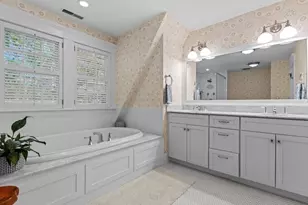25 Forest St, Manchester by the Sea, MA 01944 - Photo 21