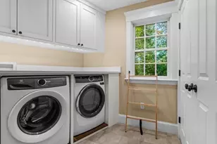 25 Forest St, Manchester by the Sea, MA 01944 - Photo 25