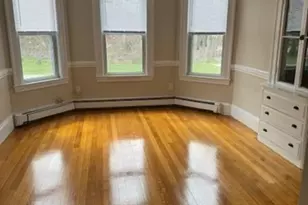 7 Lowell St, Woburn, MA 01801 - Photo 11