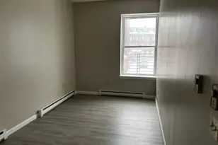 92 Gorham St, Lowell, MA 01852 - Photo 5