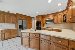 98 Brookhaven Dr, East Longmeadow, MA 01028 - Photo 9