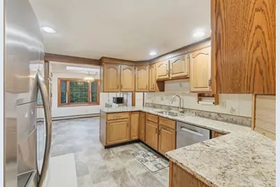 210 Winn St, Burlington, MA 01803 - Photo 7