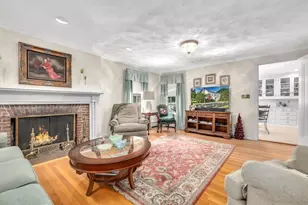 647 Main St, Shrewsbury, MA 01545 - Photo 9