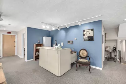 647 Main Street, Shrewsbury, MA 01545 - Photo 21